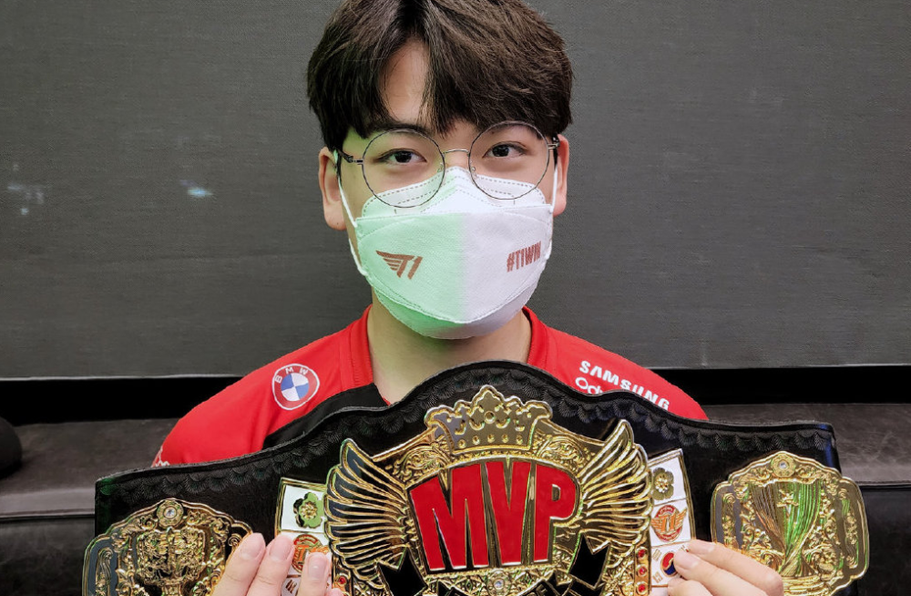 C9绝杀FLY，Gumayusi单局斩获MVP峡谷大战四强赛，点燃全场激情